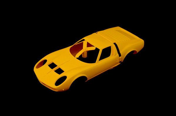Italeri 1:24 Lamborghini Miura